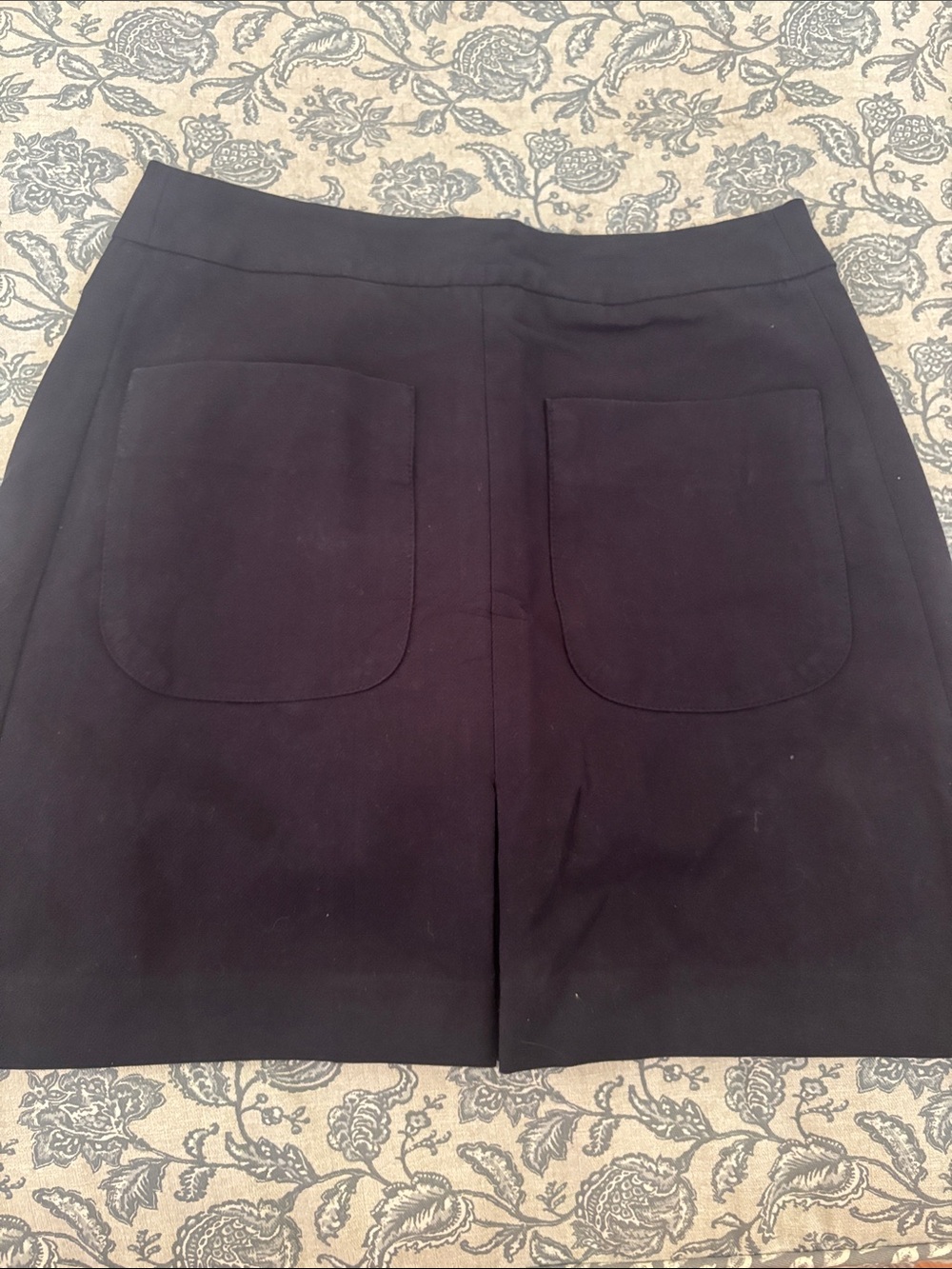 Loft Women’s Black Pocket Front Shorts